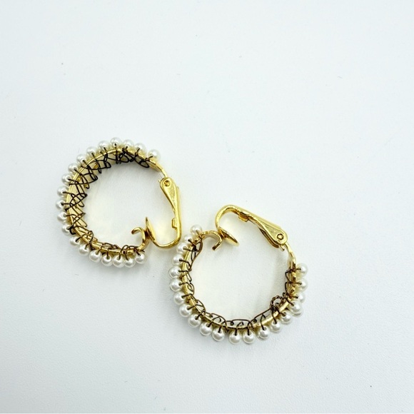 Vintage Faux Pearl Cluster Clip on Earrings Half Moon Hoops in Gold Tone - Picture 6 of 7